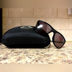 Brand New with Case Oakley Reverie with Polarized Prizm lenses